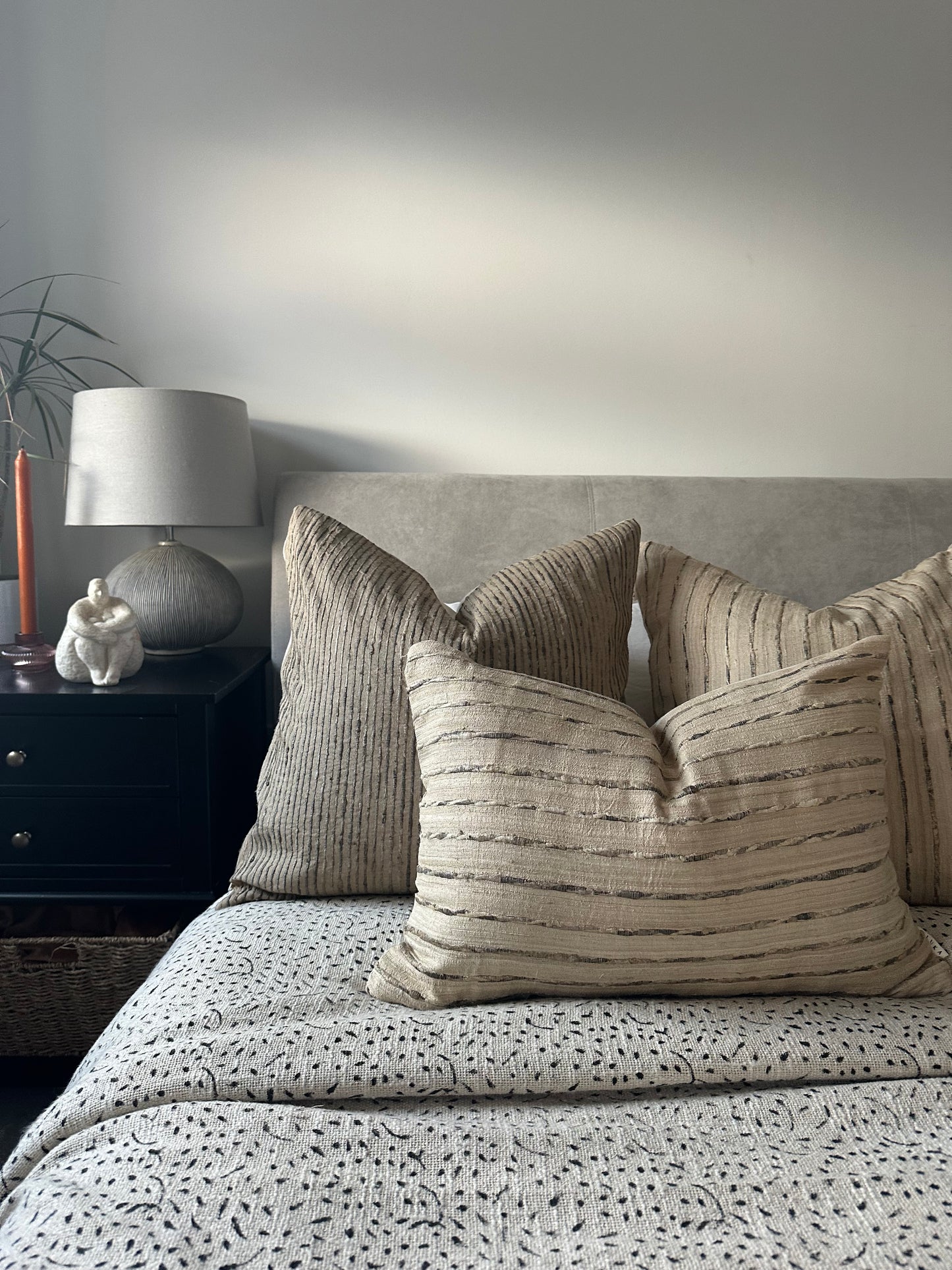 Neve | Silk Cushion cover
