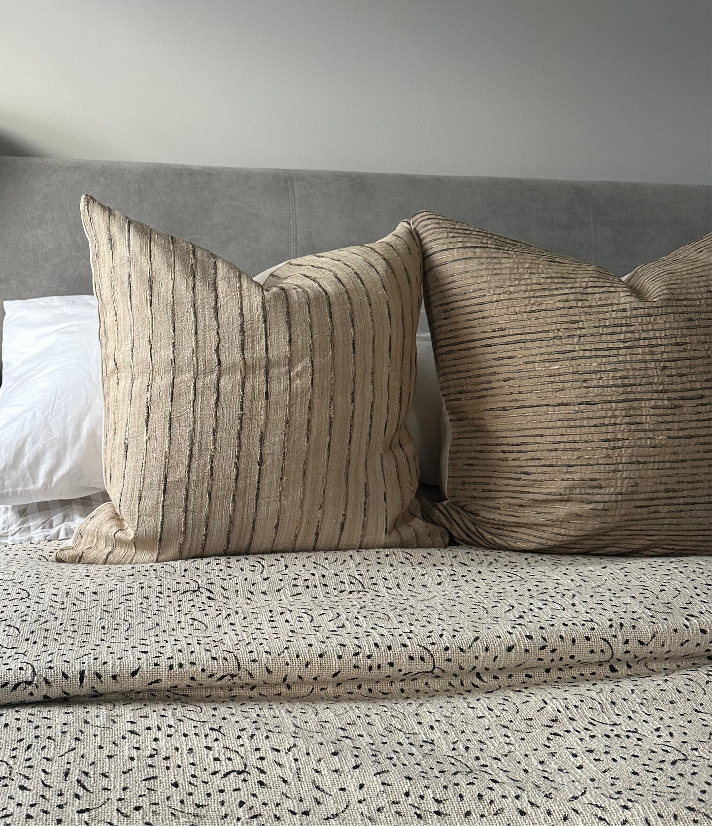 Neve | Silk Cushion cover