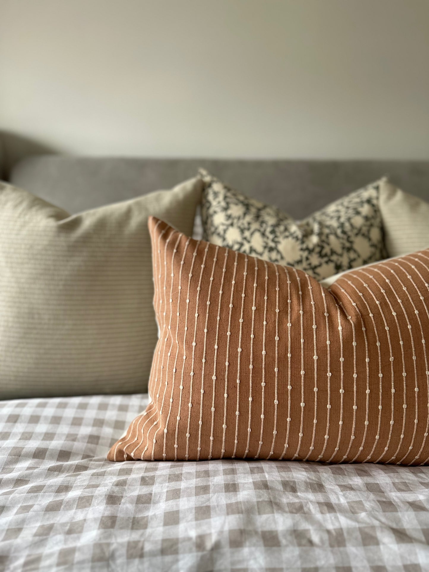 AINSLEIGH | Cushion cover