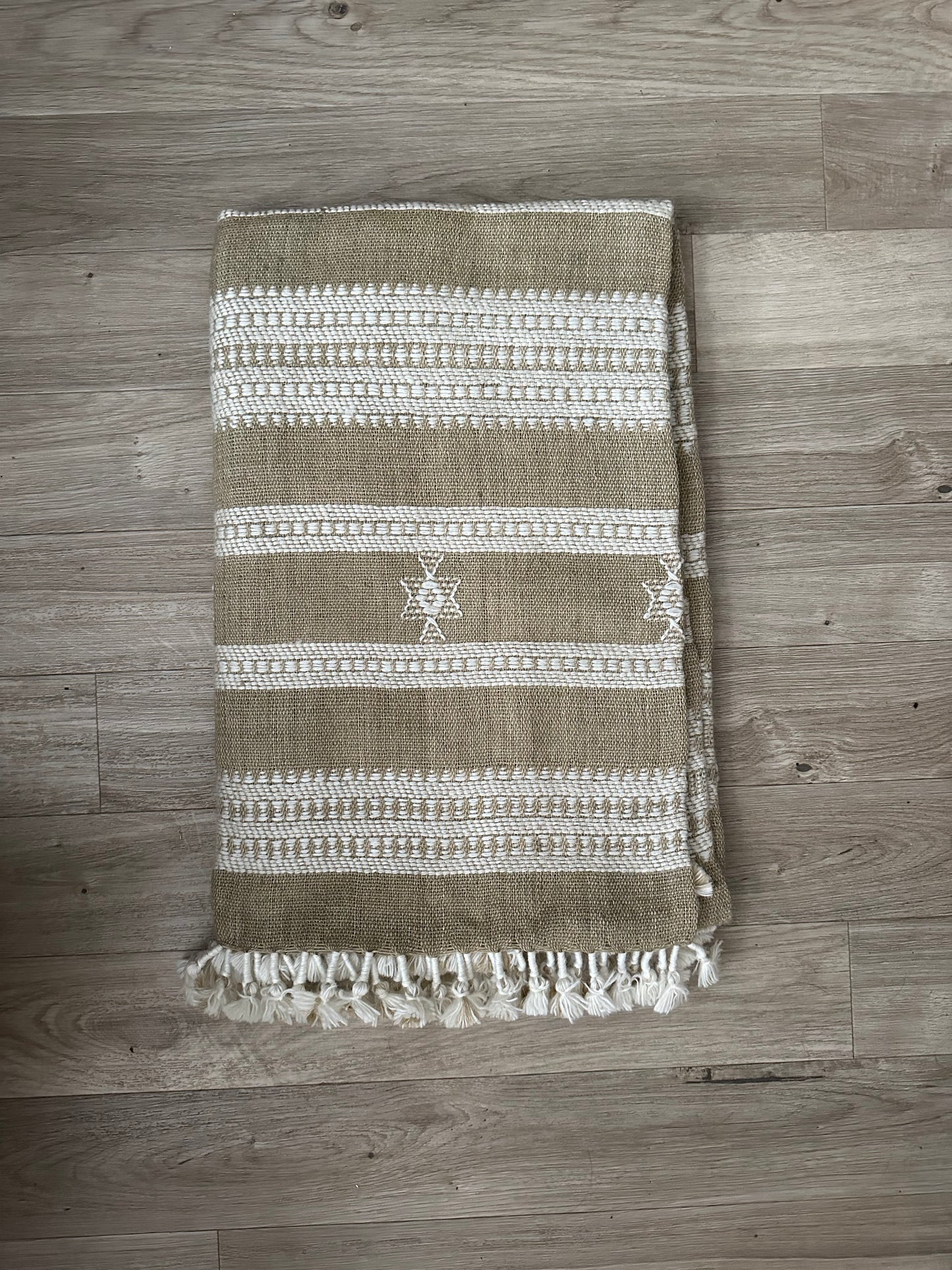 SAND - XL TASSELED THROW