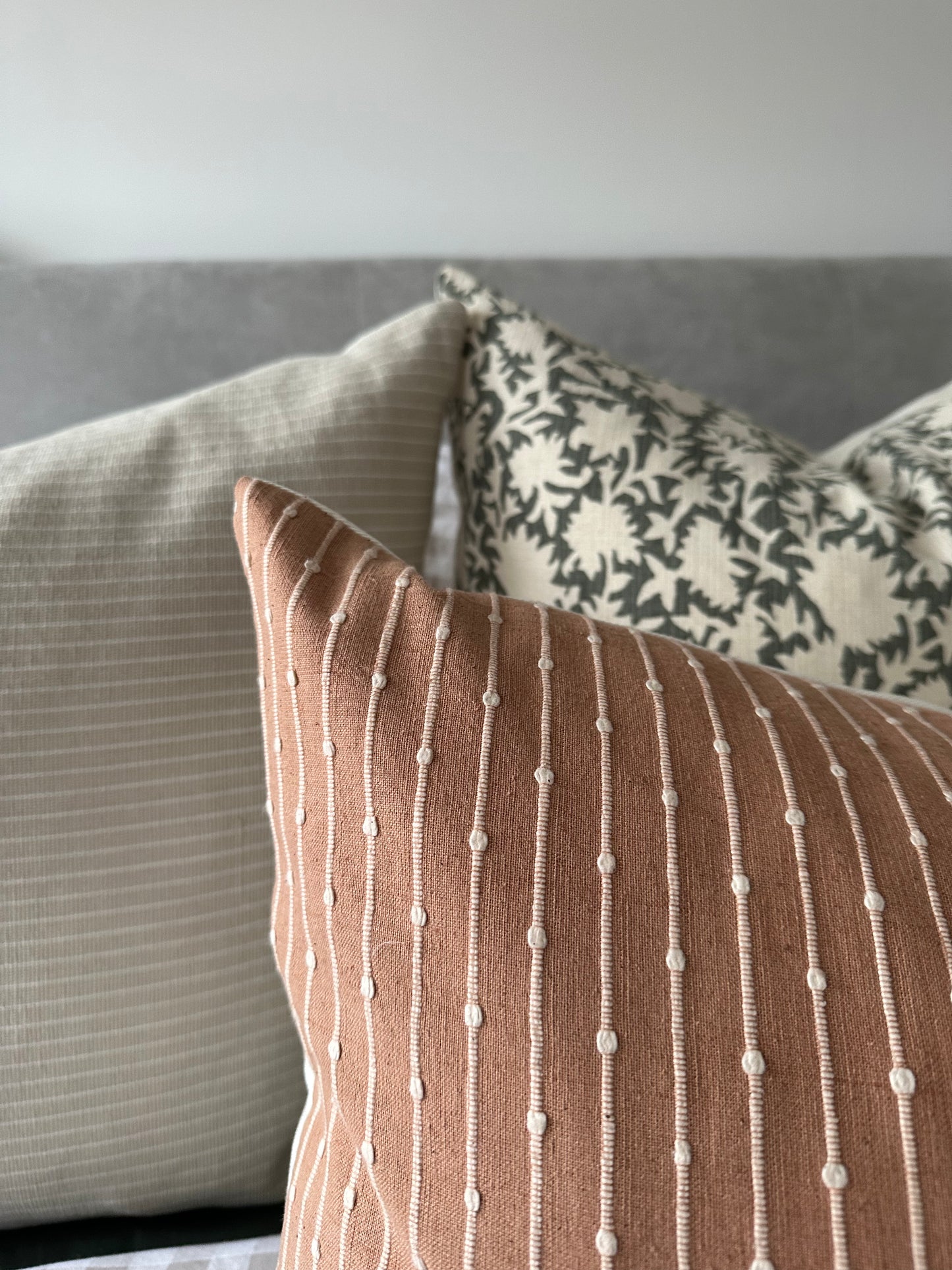 AINSLEIGH | Cushion cover