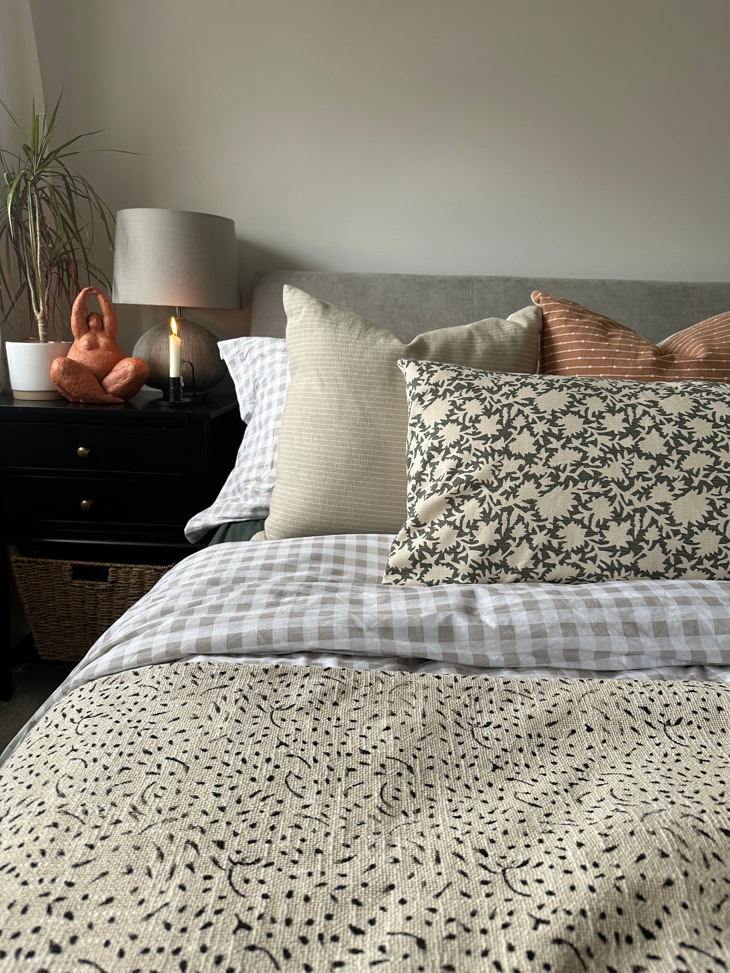 AINSLEIGH | Cushion cover