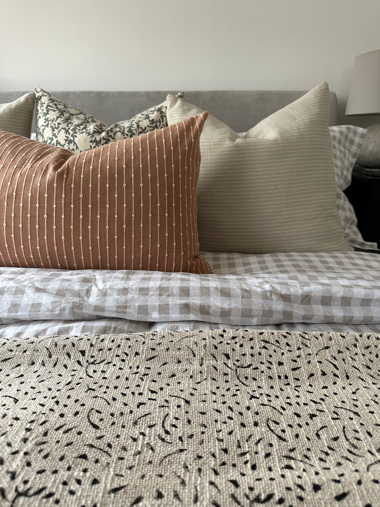AINSLEIGH | Cushion cover