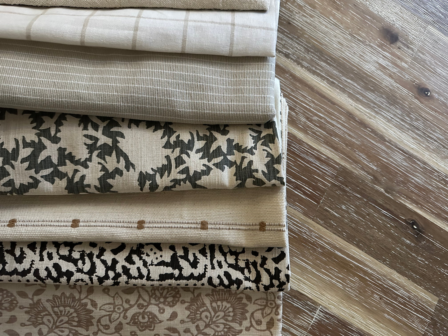 HUNTER Bolster| Cushion Cover