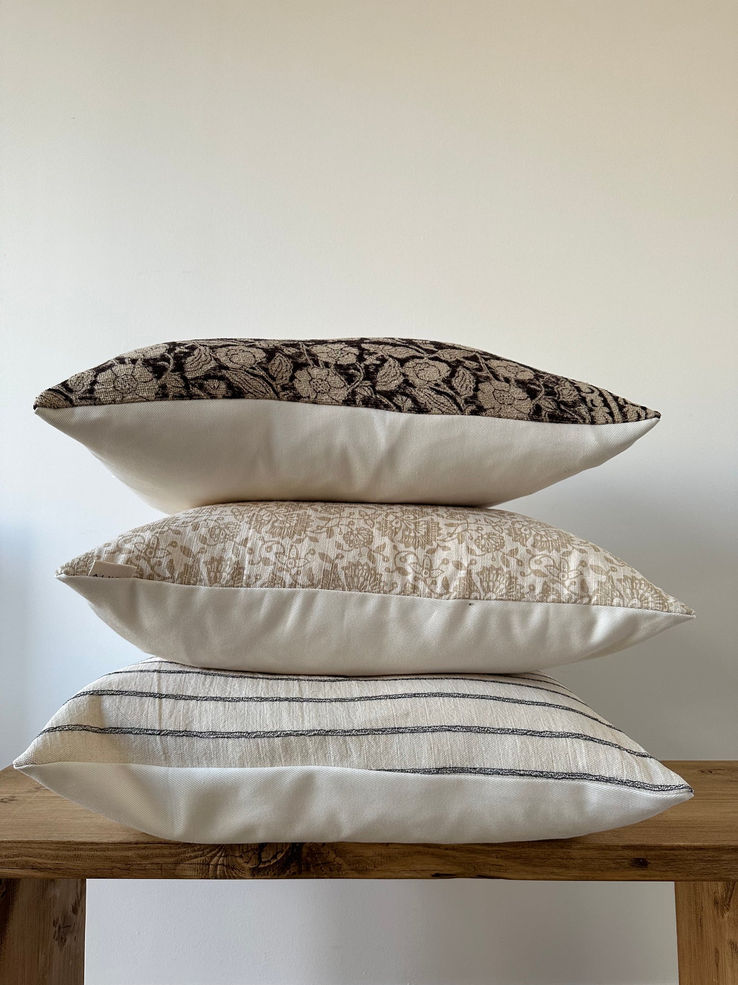 SARA | Cushion Cover